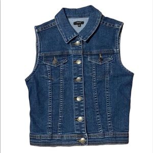 Y2K 90s vibes denim button up vest
